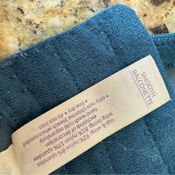 Cacique Lane Bryant Paisley Print Blue Bra 44F smooth Balconette Bra - Picture 2 of 3